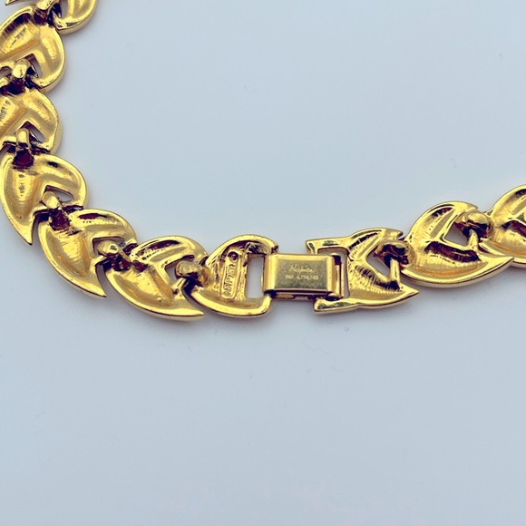 Napier Gold Tone Necklace - Picture 5 of 9